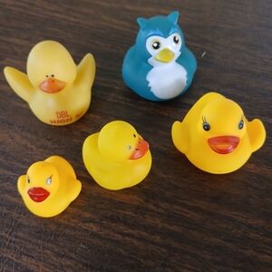 Yellow Duck Bath Toys Set